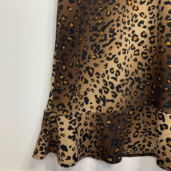 BCBGMaxAzria • sleeveless leopard print dress - Picture 6 of 8